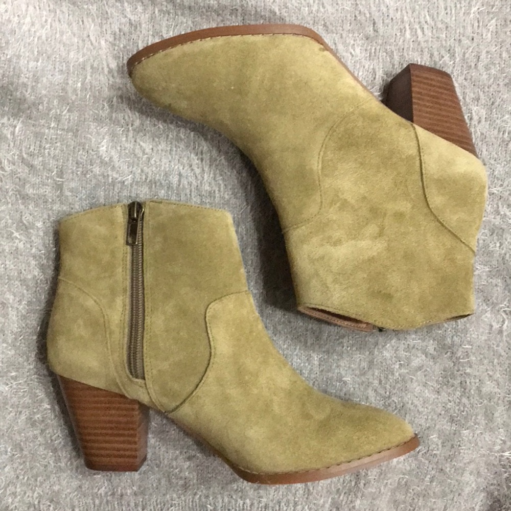 UO Westie Suede Ankle Boot in Olive Victorian Sage